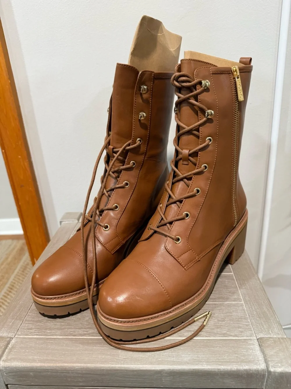 Michael Kors Luggage Brown Leather Lace-Up Ankle Boots - Picture 5 of 6